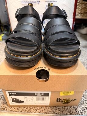 Dr.Martens Blaire Softwair Black Leather Sandals Size W7 Like New Worn Once